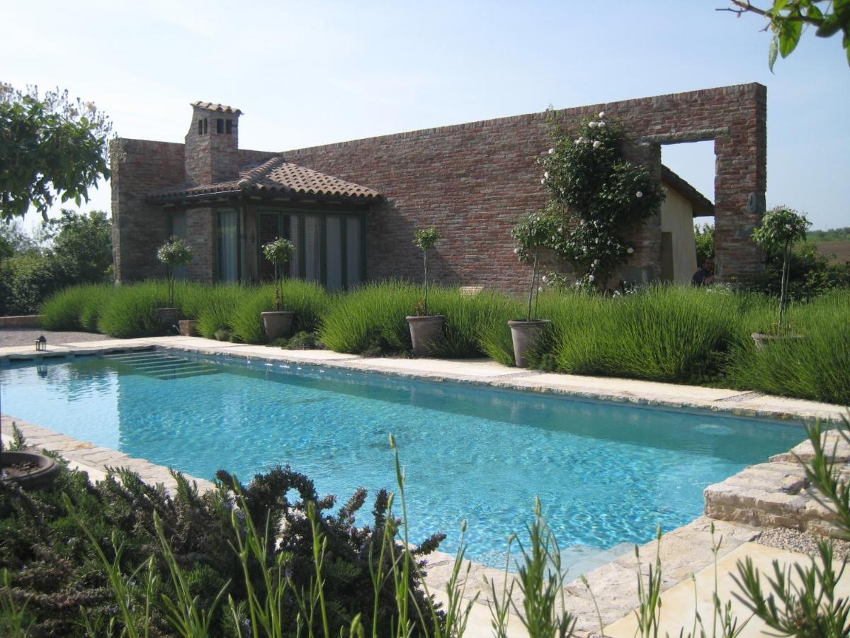 Borgo 69 Villas & Suites Foiano Della Chiana Exteriör bild