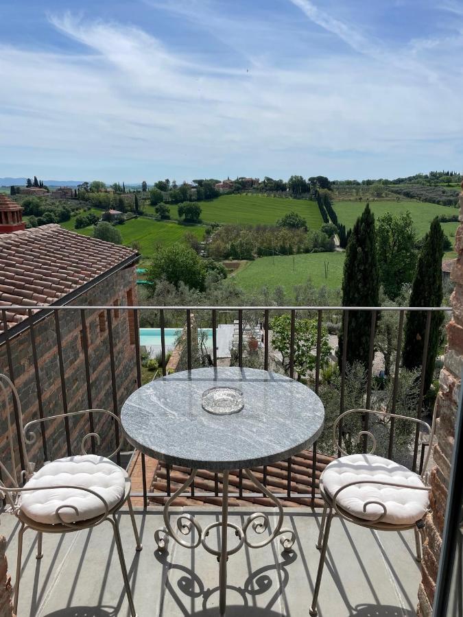 Borgo 69 Villas & Suites Foiano Della Chiana Exteriör bild